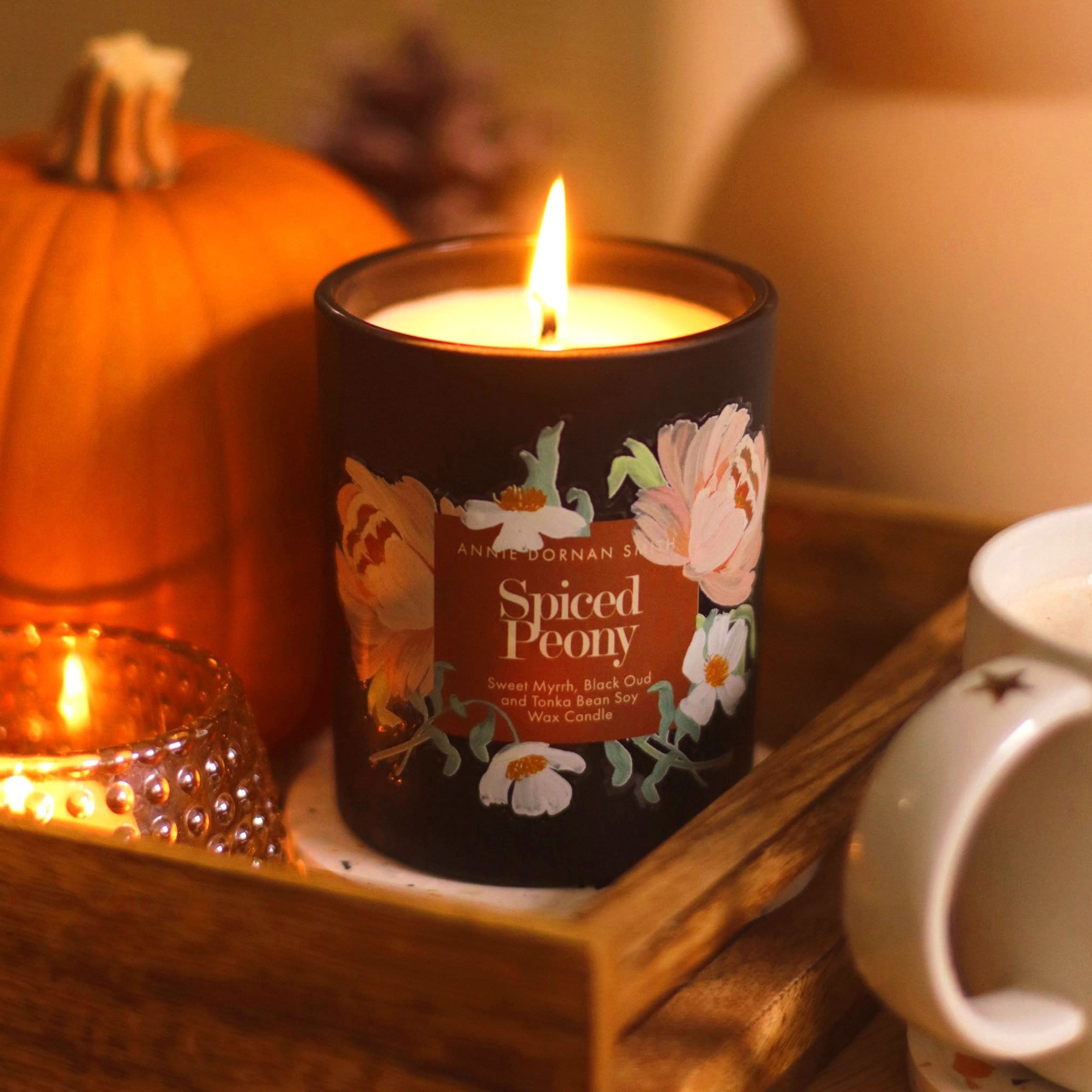 Floral Soy Wax Candle - Spiced Peony