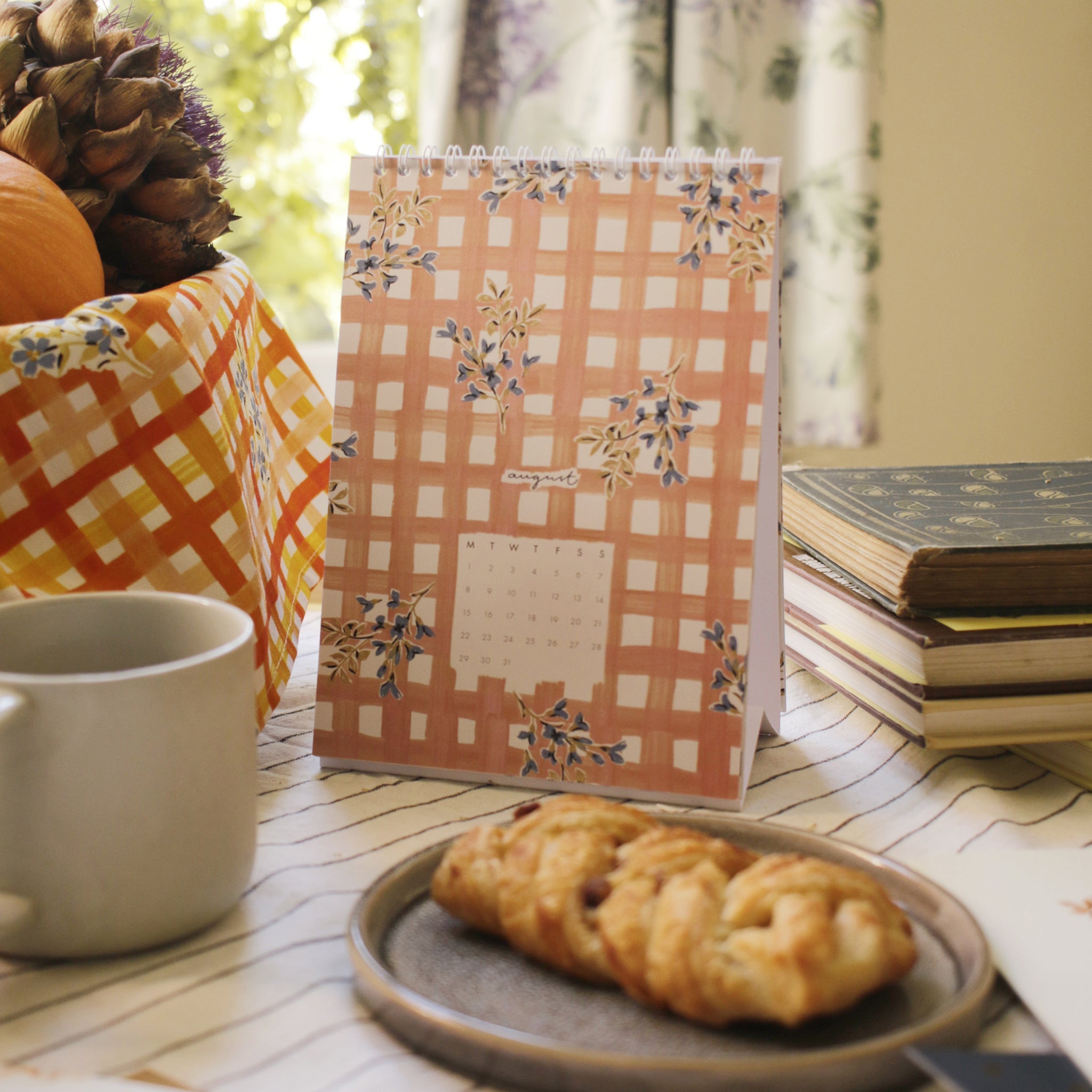 Illustrated Floral Desk Calendar